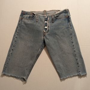 Levi's Miss Vintage frayed jean shorts sz 28